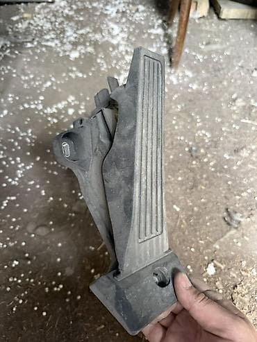 потенциометр: Электронная педаль акселератора (газ) в сборе. Особенности: - Модуль — 1