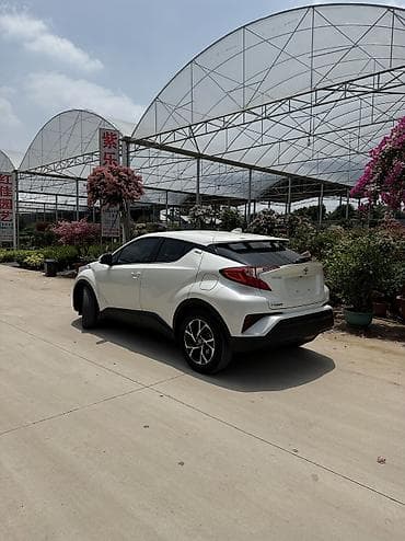 fit 2020: Toyota C-HR: 2020 г., 2 л, Вариатор, Бензин — 7