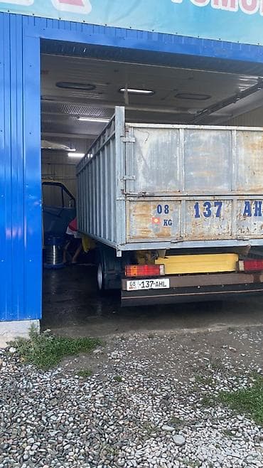 задний двер на спринтер: Грузовик, Mercedes-Benz — 3