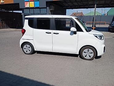 Продажа авто: Kia Ray: 2022 г., 1 л, Автомат, Бензин, Хэтчбэк — 3