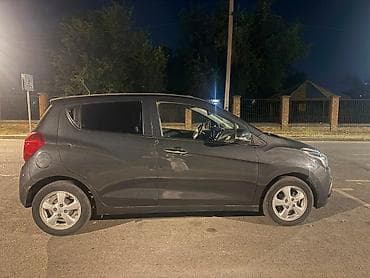 Продажа авто: Chevrolet Spark: 2018 г., 1 л, Вариатор, Бензин, Хэтчбэк — 5