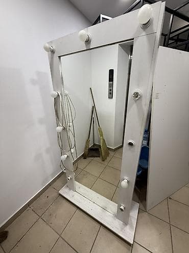 света диот: Напольное гримерное зеркало с подсветкой - Формат: напольное, на — 1