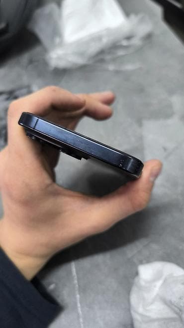 iphone 4с: IPhone 15 Pro Max, 256 ГБ, Черный — 9