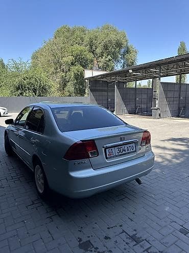 двери на гигант: Honda Civic: 2002 г., 1.5 л, Робот, Гибрид, Седан — 5