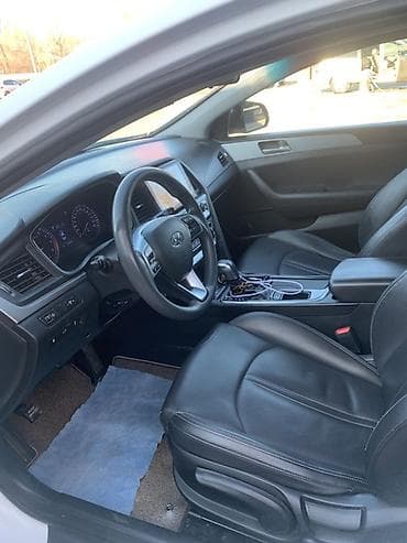 Продажа авто: Hyundai Sonata: 2021 г., 2 л, Автомат, Газ, Седан — 4
