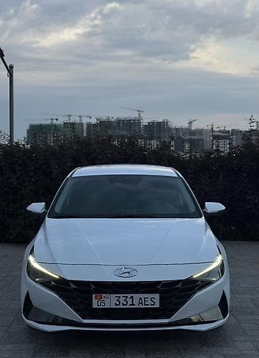Hyundai Elantra: 2020 г., 1.6 л, Автомат, Бензин, Седан