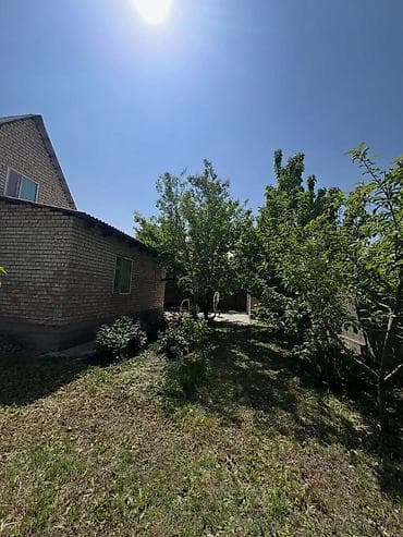 Үйлөр: Продаётся дом в районе Алтын Ордо. - Кирпичный двухэтажный дом с — 9