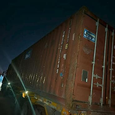 Контейнеры: Продам морские контейнеры 20 футов (Dry Van). Характеристики: - Тип — 7