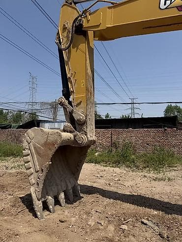 продам мот: Экскаватор, Caterpillar, Гусеничный — 2