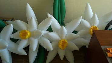 садовые розы: Продаю надувные цветы и пневмогирлянды - лилии - 2 ленты по 5 метров — 4