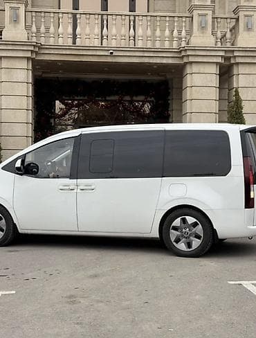 hundai staria: Hyundai Staria: 2022 г., 2.2 л, Автомат, Дизель, Минивэн — 3