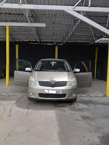 домик машина: Toyota Corolla Verso: 2002 г., 1.6 л, Механика, Бензин, Минивэн — 2