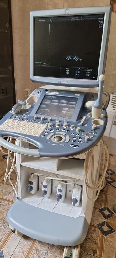 УЗИ аппарат GE Voluson E8 BT13 HD Live Полная гарантия 12 месяцев