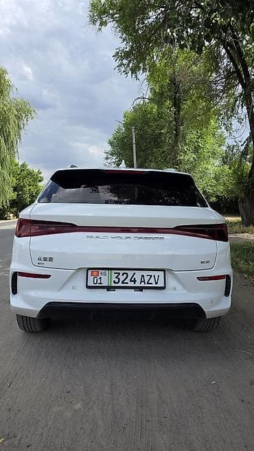 byd plus: BYD E2: 2023 г., 0.1 л, Робот, Электромобиль, Хэтчбэк — 9