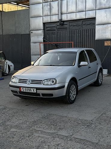 Volkswagen Golf: 1998 г., 1.6 л, Механика, Бензин, Хэтчбэк — 4