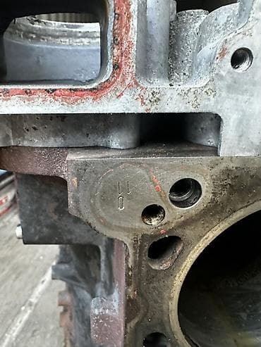 mazda 929: Картер BMW Оригинал — 3