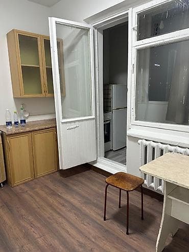 1 bedroom: 1 комната, Собственник, С мебелью частично — 2