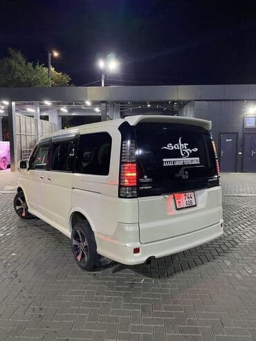 step: Honda Stepwgn: 2004 г., 2.4 л, Автомат, Бензин, Минивэн — 5