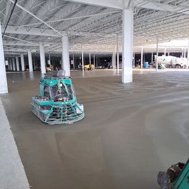 укладка бетона: Стяжка Бесплатная консультация, Гарантия Больше 6 лет опыта — 4