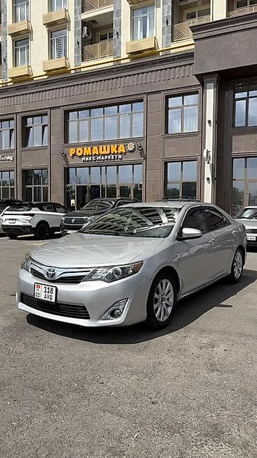 Toyota Camry: 2012 г., 2.5 л, Автомат, Бензин, Седан — 7