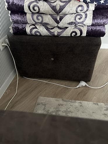 Угловые диваны: Прямой диван — 2