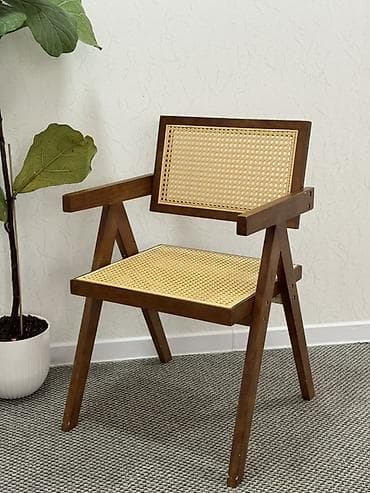 Стул для зала, Дерево