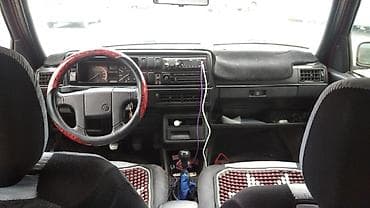 крыло на венто: Volkswagen Jetta: 1990 г., Механика, Седан — 6
