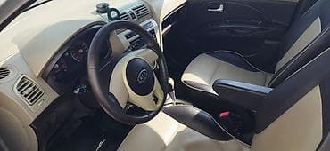 mini jack: Kia Morning: 2011 г., 1 л, Автомат, Бензин — 4