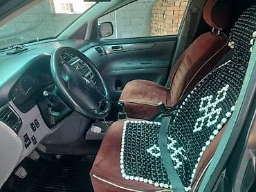 рулдар: Toyota Avensis Verso: 2003 г., 2 л, Кол менен иштөөчү, Дизель, Вэн/Минивэн — 4