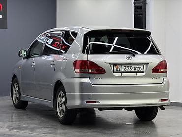 бардачки: Toyota Ipsum: 2003 г., 2.4 л, Автомат, Бензин, Минивэн — 2