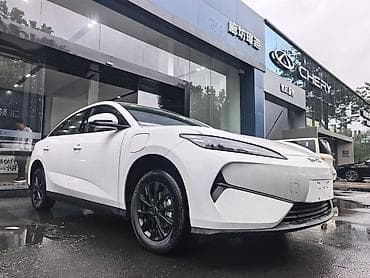 camry 2020: BYD E9: 2026 г., 1.5 л, Автомат, Электромобиль, Седан — 4