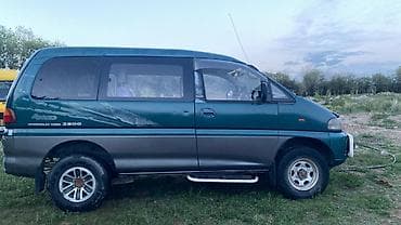 crown краун: Mitsubishi Space Gear: 1994 г., 2.8 л, Автомат, Дизель, Минивэн — 3