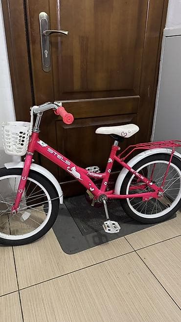 Детский транспорт: Детский велосипед, 4-колесный, 6 - 9 лет, Для девочки, Б/у — 2