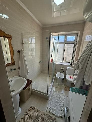 2 bedroom: Сдается 2-комнатная квартира в центре. Уметалиева / Фрунзе 2 / 10 — 4