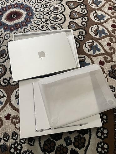 ноутбук macbook pro: Продаётся MacBook Air M2 (8/512 GB) в отличном состоянии. Полный — 2
