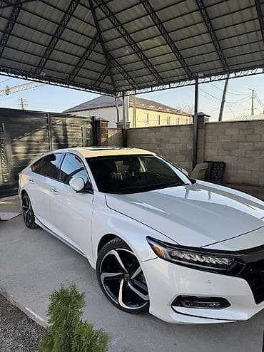 infinity fx: Honda Accord: 2019 г., 2 л, Бензин, Седан — 5