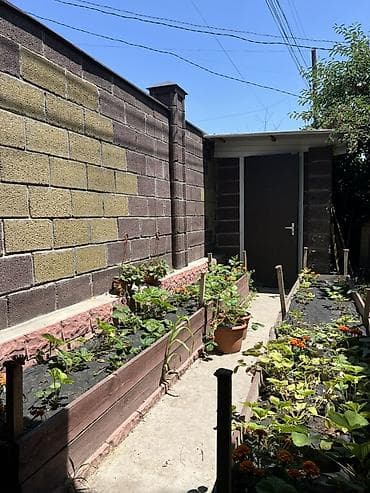 Продается полдома район Суванбердиева Жукеева Пудовкина. 3 ком. Сан