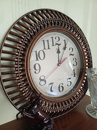 berber mirror second hand: Настенные часы — 2 модели 1) Кварцевые настенные часы с изображением — 2