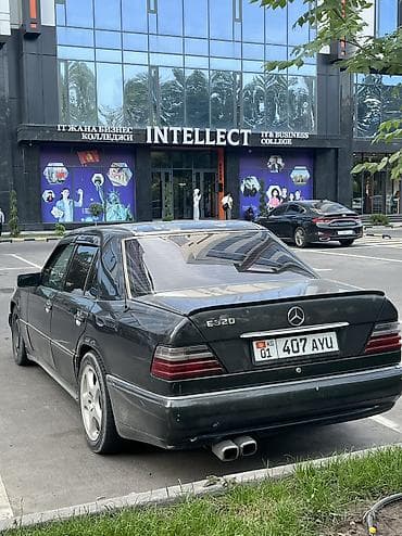 honda e: Mercedes-Benz E-Class: 1993 г., 3.2 л, Автомат, Бензин, Седан — 5