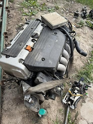 Бензиновый мотор Honda 2.4 л