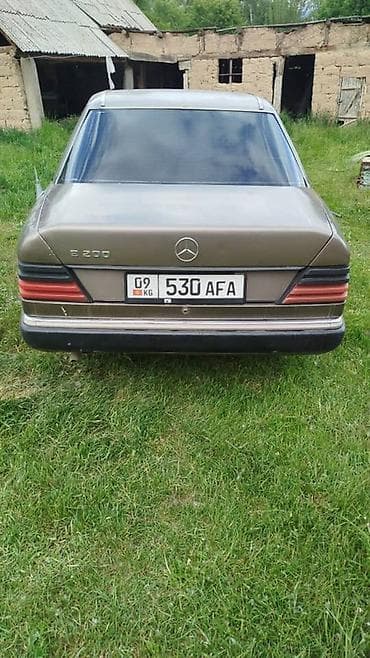 ош е34: Mercedes-Benz W124: 1987 г., 2 л, Кол менен иштөөчү, Бензин, Седан — 1