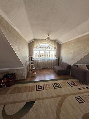дома киргизия 1: Продаётся частный дом с благоустроенным двором. - Кирпичный район — 5
