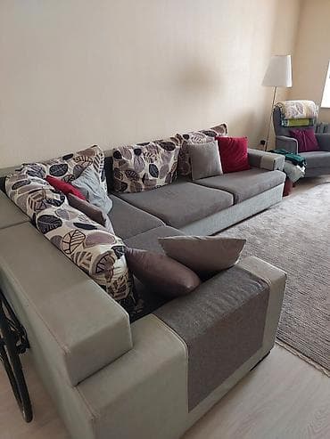 старые диваны: Угловой диван, C подушками — 2