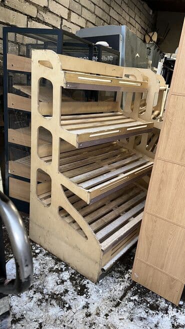 оборудование для магазина бу: Витрины, стеллажи, полки торговые металлические б/у, полка магазинная — 17