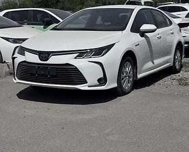 Toyota Corolla: 2021 г., 1.8 л, Вариатор, Гибрид, Седан