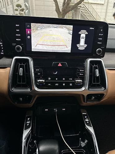 eclipse cross: Kia Sorento: 2020 г., Кроссовер — 8