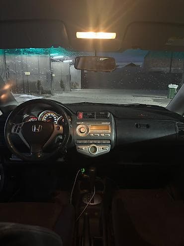 cls 450: Honda Jazz: 2008 г., 1.4 л, Автомат, Бензин, Хэтчбэк — 6