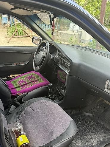 тез арада: Daewoo Nexia: 2008 г., 1.6 л, Кол менен иштөөчү, Бензин, Хетчбек — 5