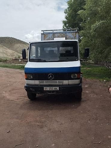 Унаа: Жүк ташуучу унаа, Mercedes-Benz, Дубль, 6 т, Колдонулган — 3