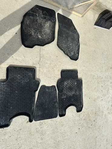 багажник алюминиевый: Родные Резиновые Полики Для салона Honda, цвет - Черный, Б/у, Самовывоз — 5